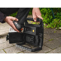 LEDVANCE WORKLIGHT - Bosch Power for All Alliance - BATTERY Outdoor Baustrahler inkl. Powerbank, 18V, 45W, 6500K Click-DIM-LEDVANCE Shop
