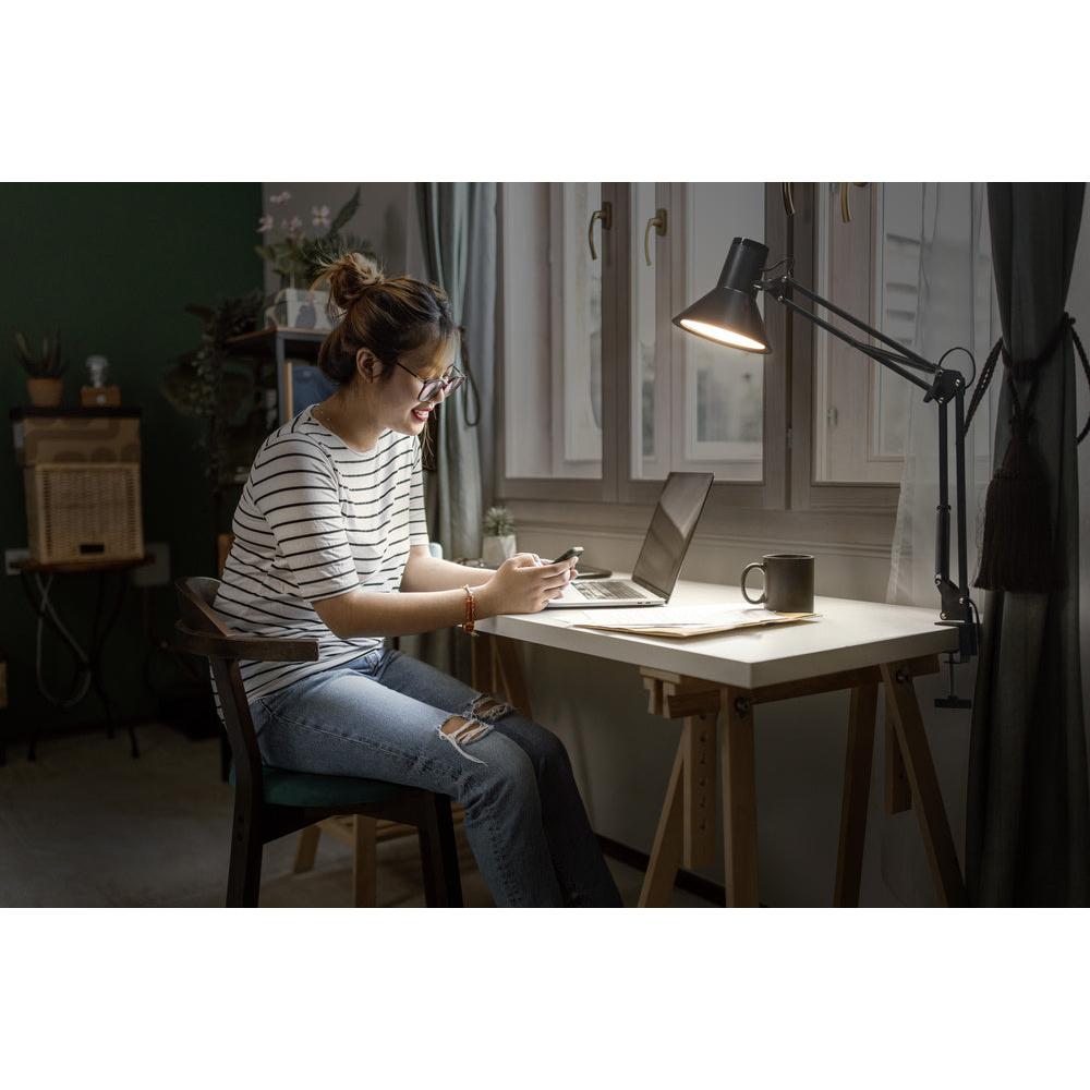 LEDVANCE OFFICE LINE Desk Retro Clip Schreibtischleuchte 9W 830 Dimmable Black, 393 lm, 3000 K, Warmweiß-LEDVANCE Shop