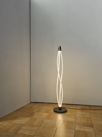 LEDVANCE Lámpara de pie Swirl, de policarbonato curvado con diseño LED y filamento, 22 W, 2400 lm, 3000 K, 830 blanco cálido, regulable, gris oscuro, 260 mm, IP20