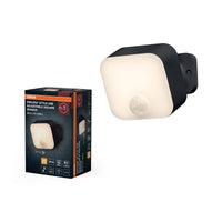 Lámpara de pared para exterior OSRAM, gris oscuro, batería con USB-C, 3 W, 150 lm, 3000 K, ángulo de haz de 110°, IP54, sensor de movimiento PIR, sensor de luz natural, 50 000 h de vida útil.