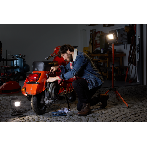 LEDVANCE WORKLIGHTS Baustrahler TRIPOD 20W 4000 K-Mobile Arbeitsleuchten-LEDVANCE Shop